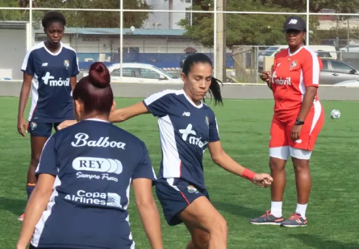 De Mera  quiere ser un buen ejemplo para las nuevas jugadoras. Foto Fepafut