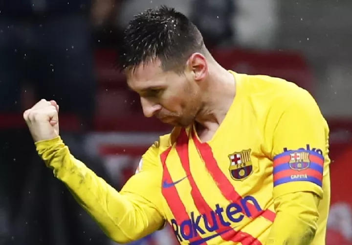 Leo Messi celebra su noveno gol en el campeonato español de primera división. Foto AP