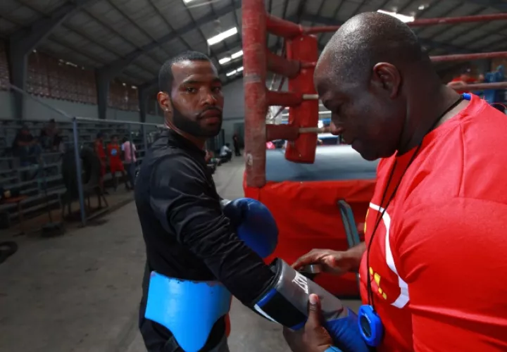 Jezreel Corrales  en los entramientos con José 'Jaco' González. Foto:  Anayansi Gamez