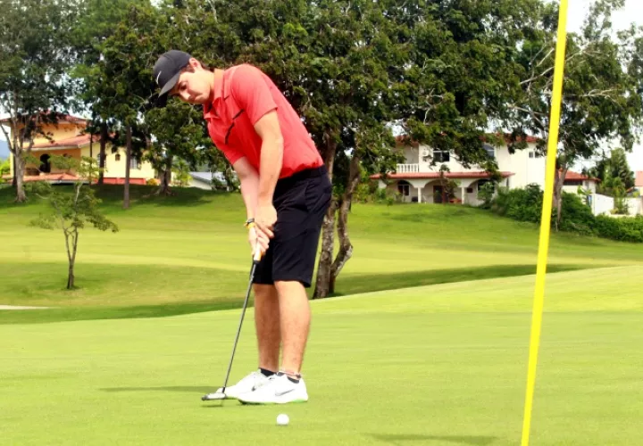 Jean Louis Ducruet toma clases de golf desde los 5 años. Fotos: A. Gamez