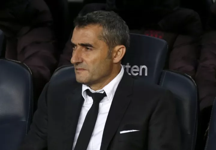Ernesto Valverde tuvo preguntas sobre el clásico, pero prefirió pensar en el partido ante la Real Sociedad. Foto AP