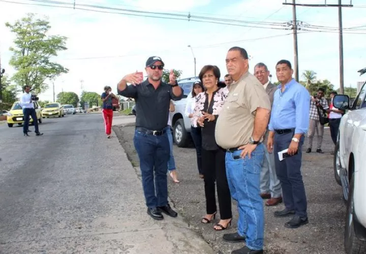Con pocas semanas en el cargo, el ministro del MOP realizó un recorrido por Panamá Oeste.  Archivo