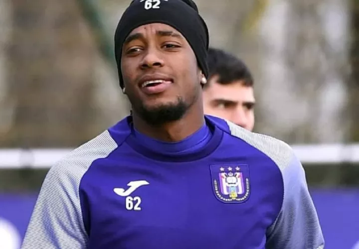 Murillo con la camiseta de su nuevo equipo.