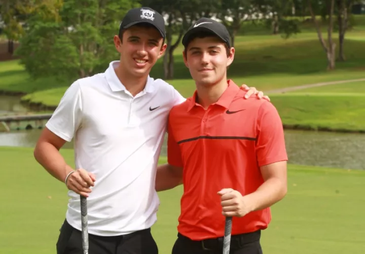 Jean Paul  (izq.) y Jean Louis Ducruet  durante una práctica previa a su participación en el torneo internacional. Anayansi Gamez