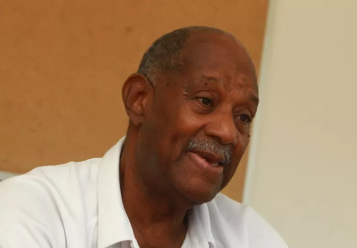 Henry Phillips, presidente de la federación de pesas. Foto Anayansi Gamez
