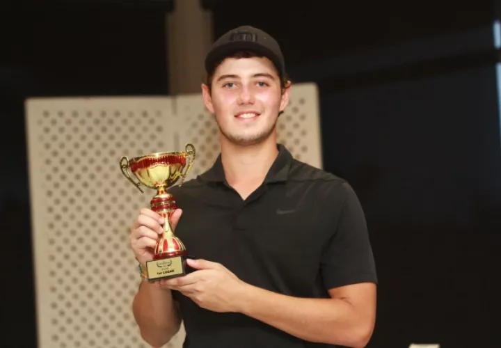 Jean Louis Ducruet cerró el año con dos triunfos en eventos de Apagolf Sub-18. Anayansi Gamez