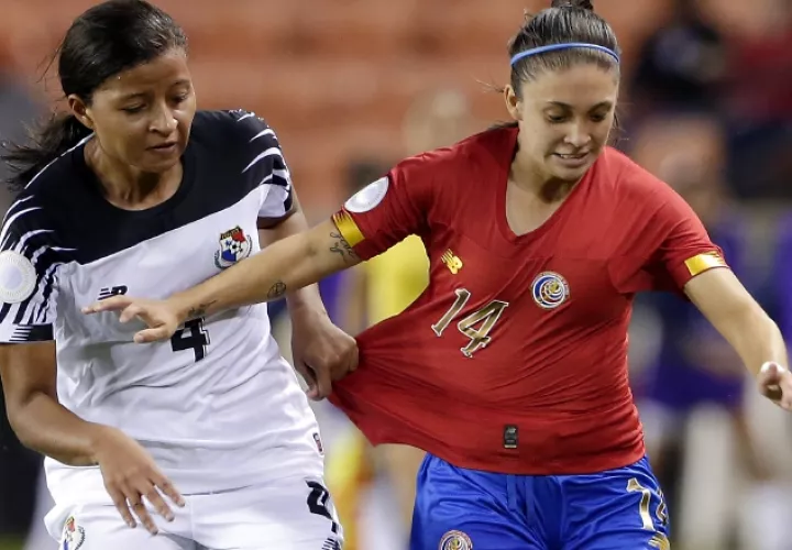 Hillary Jaén, de Panamá, y  Priscilla Chinchilla, de Costa Rica. AP