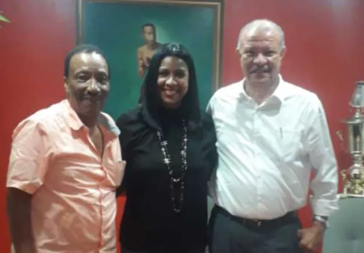 Rouss Laguna de Moreno (cent.) realizará la primera cartilla del año en Colón. Foto:Cortesía
