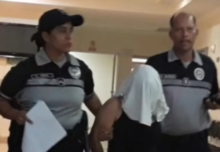 La  fiscal Leydis Palacio aclaro que la condenada deberá cumplir las penas accesorias. Mayra Madrid