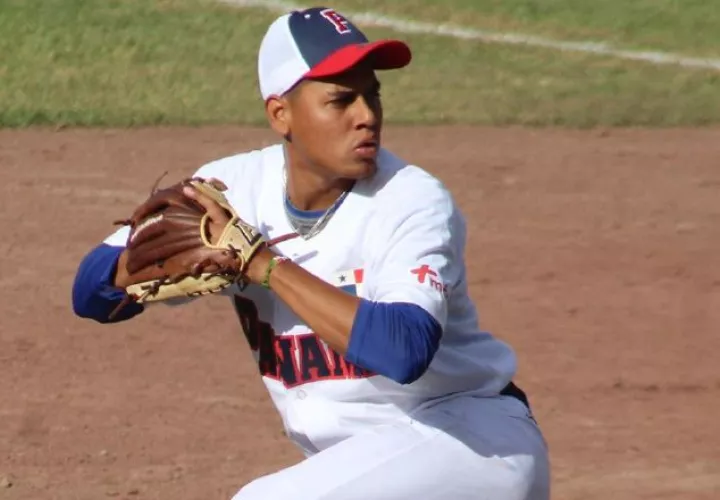 Abraham Atencio será el abridor de Panamá esta noche. Fedebeis