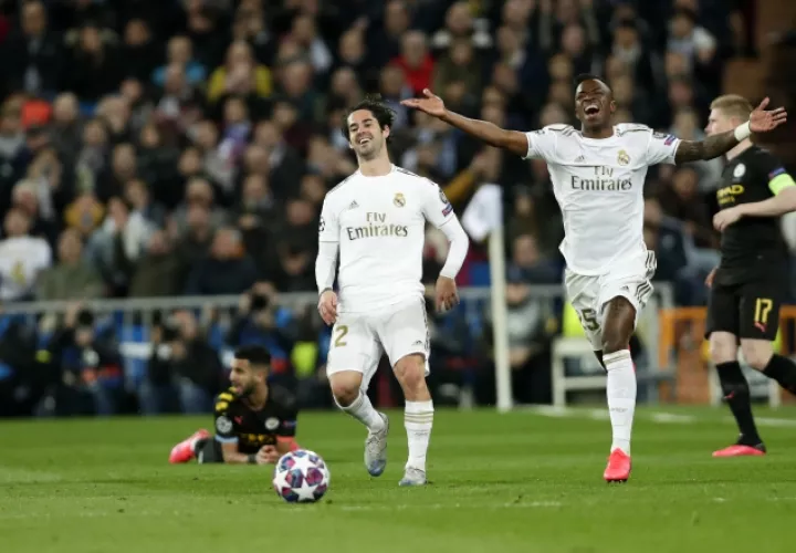 Vinicius Junior se quejó del arbitraje, pero prometió que el equipo se mentalizará en remontar. AP