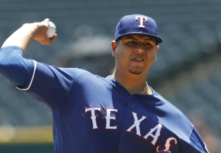 Ariel Jurado, de los Texas Rangers, se perfila como uno de los abridores de Panamá en el torneo. Foto AP