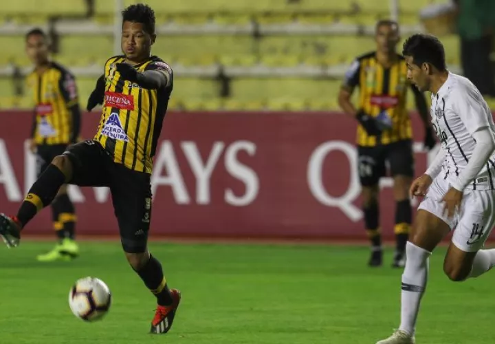 Rolando "Toro" Blackburn ha convertido 4 goles con The Strongets. Foto:AP