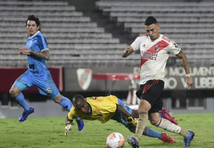 El equipo argentino no abrió las puertas de su estadio. Foto AP
