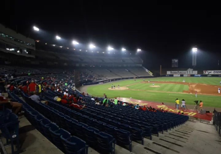 El campeonato mayor debió empezar el pasado 12 de marzo pero se aplazó, tentativamente, hasta el 7 de abril. Foto Anayansi Gamez