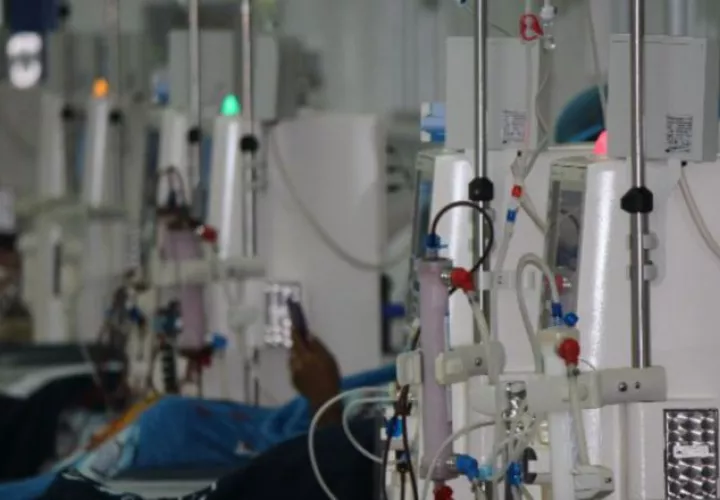 Sala de hemodiálisis, en la que se atienden pacientes renales. Archivo