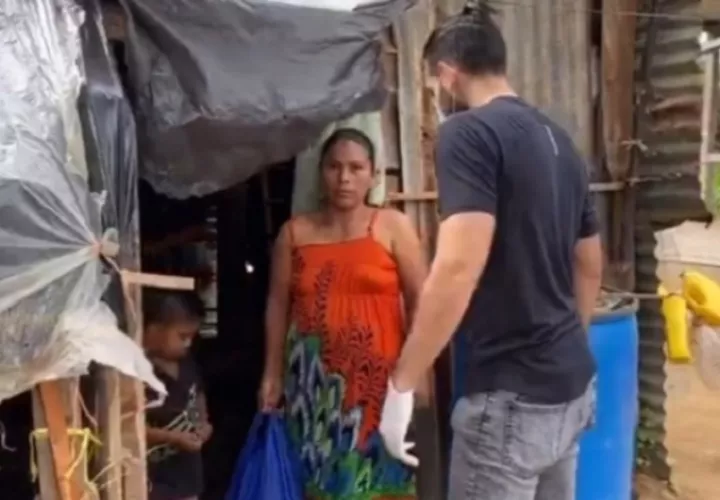 Familias humildes de Bocas del Toro recibieron los alimentos en medio de actual crisis sanitaria. Mayra Madrid