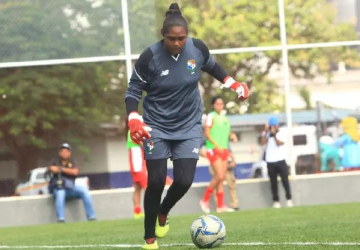 Yenith Bailey, portera de la selección femenina Sub-20 Foto: Anayansi Gamez