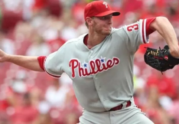 Roy Halladay jugó para los Filis de Filadelfia. EFE