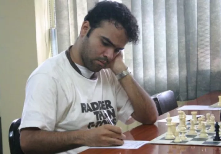 Luis Esquivel Gólcher ganó el  torneo nacional virtual de ajedrez. Foto: Cortesía