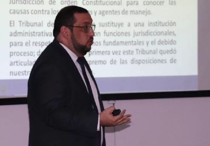 Magistrado Rainer Del Rosario.