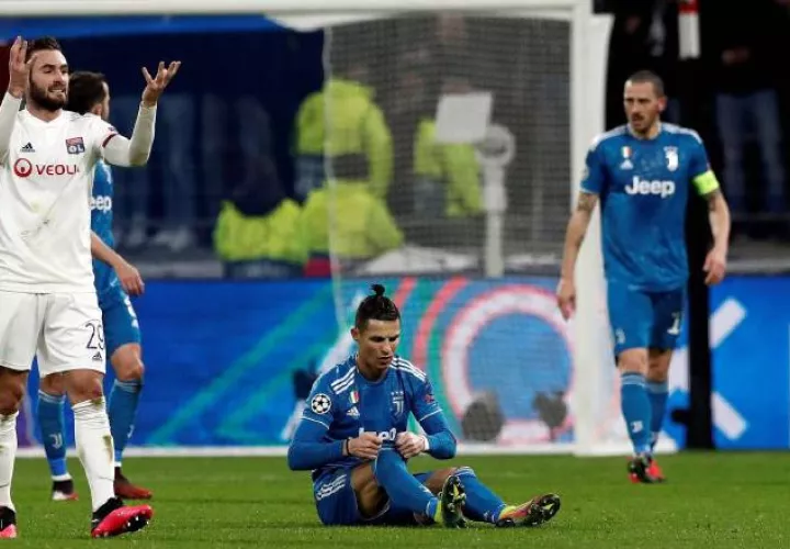 La Juve y el Lyon tienen un partido pendiente. EFE