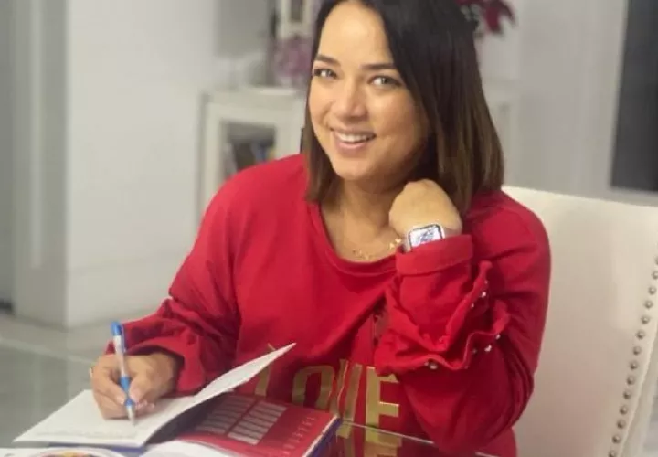Adamari López.  Instagram