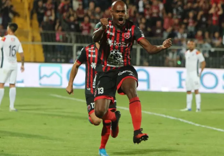 Adolfo Machado de la Liga Alajuelense. Foto: @ldacr