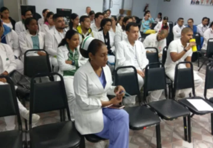 Actualmente se necesitan más enfermeras en todo el país. Archivo.