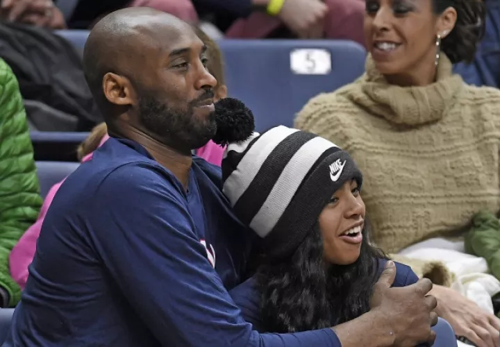 Kobe Bryant y su hija Gianna Foto:AP