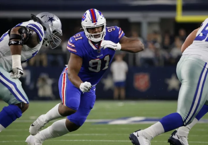 Ed Oliver está bajo la lupa.