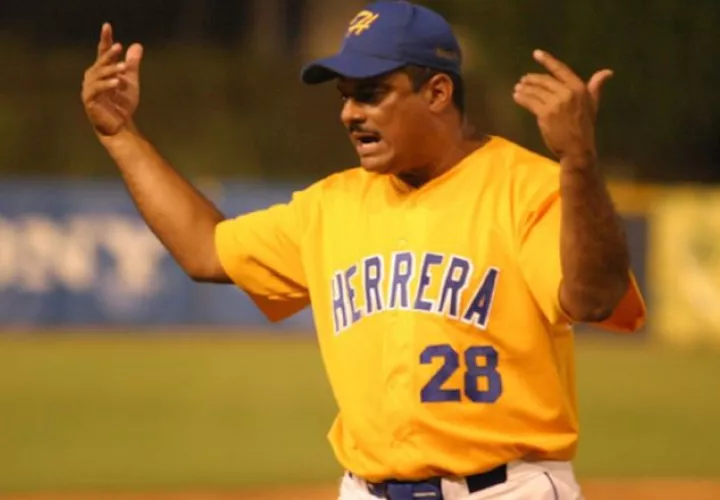 Manuel Rodríguez jugó en el béisbol mayor para Herrera.