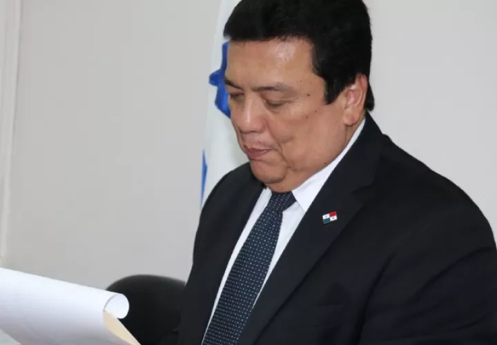 El procurador Eduardo Ulloa ha dicho que las investigaciones se harán sin distingos de ninguna clase. 
