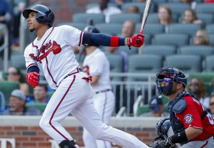 Johan Camargo de los Bravos de Atlanta.} Foto:AP