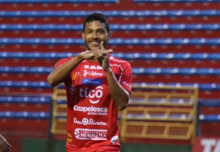 Jorman Aguilar festeja su gol. Foto:@adsancarlos