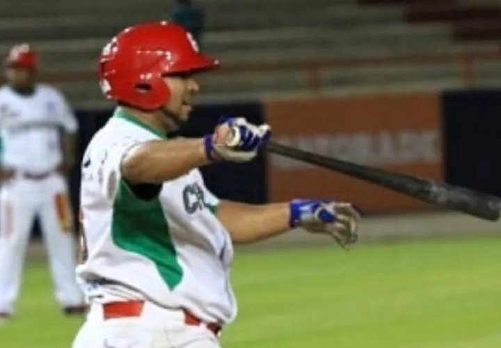 El chiricano Jonathan Saavedra es el pelotero activo con más alto promedio de bateo en el béisbol mayor.