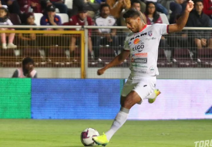 Jorman Aguilar con buen torneo en Costa Rica. Foto: AD San Carlos