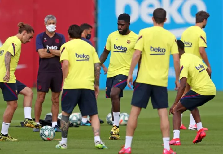 Equipo de Barcelona en sus entrenamientos. Foto:AP
