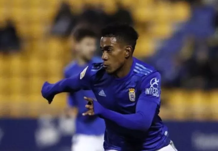 Édgar Yoel Bárcenas jugador del Real Oviedo. Foto:RealOviedo