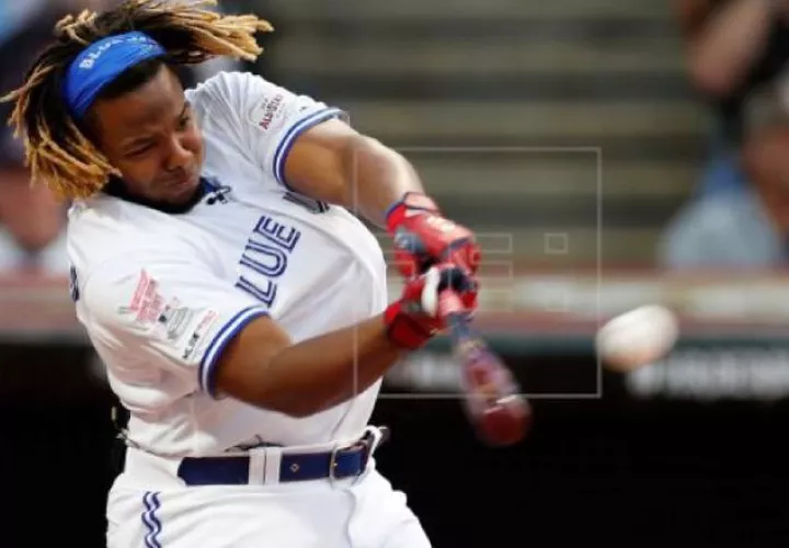 Vladmir Guerrero Jr. es figura de los Azulejos Foto:EFE