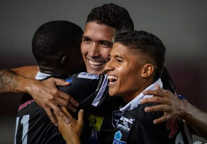 Tauro es el actual campeón del fútbol panameño. Foto: Anayansi Gamez