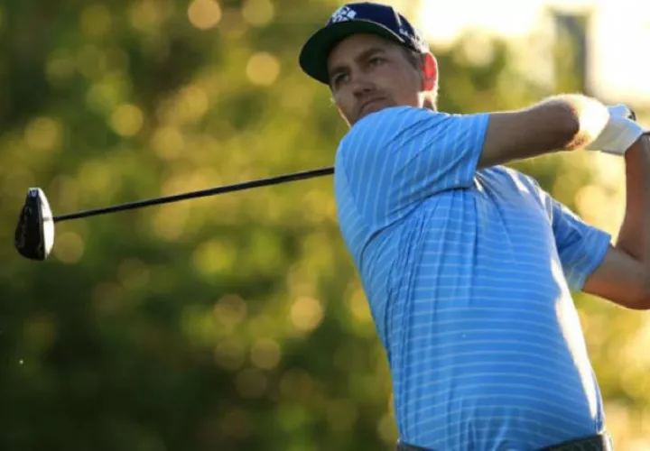 El estadounidense Brendon Todd es el nuevo líder del torneo Travelers Championship del PGA Tour. Foto: EFE