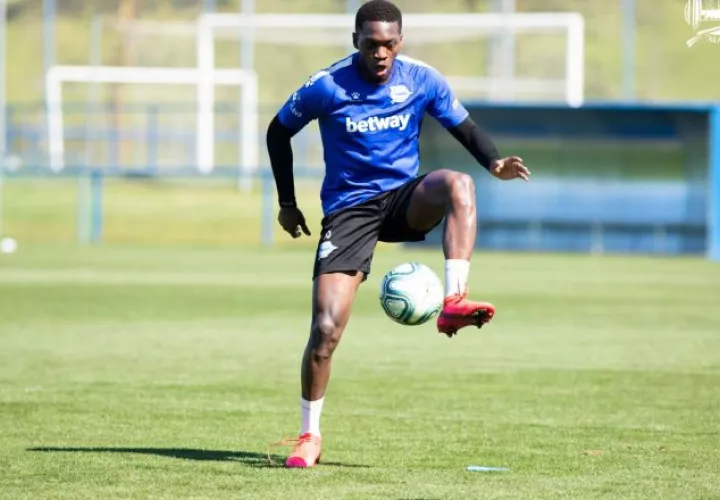 José Luis Rodríguez en los entrenamientos con Alavés. Foto:@Alaves