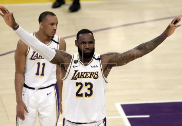 LeBron James fugura de los Lakers (23). Foto:EFE