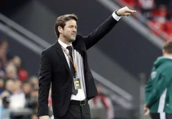 Thomas Christiansen terminó los puntos contractuales como nuevo técnico de Panamá. Foto:EFE