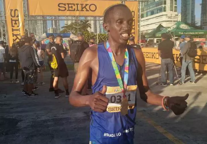 Robert Gititu, ganador de la maratón pasada. Foto: Aurelio Martínez