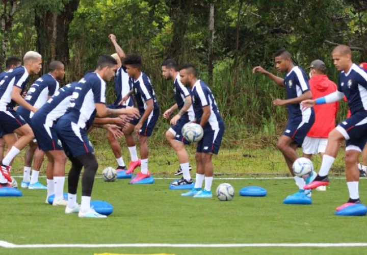 Jugadores convocados en los entrenamientos. Foto:Fepafut