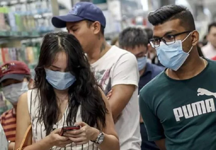 Los jóvenes y la población que salen a trabajar deben triplicar las medidas de bioseguridad para evitar los contagios de COVID-19.