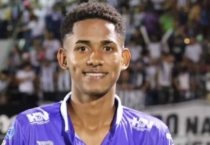 El taurino Irving Gudiño firmó por una temporada a préstamo con el Marbella FC