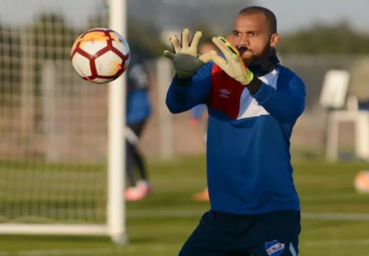 Luis 'Manotas' Mejía portero del Nacional. Foto:@nacional